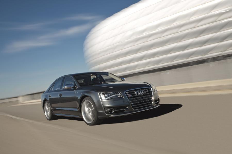  Audi S8 (D4) 2012 года  (NA) (фото 42 из 53)